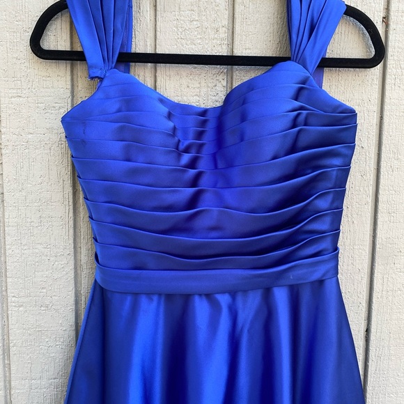 Royal Blue Satiny Dress - Picture 4 of 10